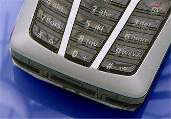 siemens_s65_memory_card_slot.jpg